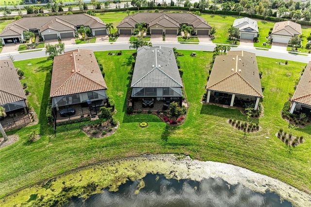 7575 SUMMERLAND COVE, Lakewood Ranch, FL 34202