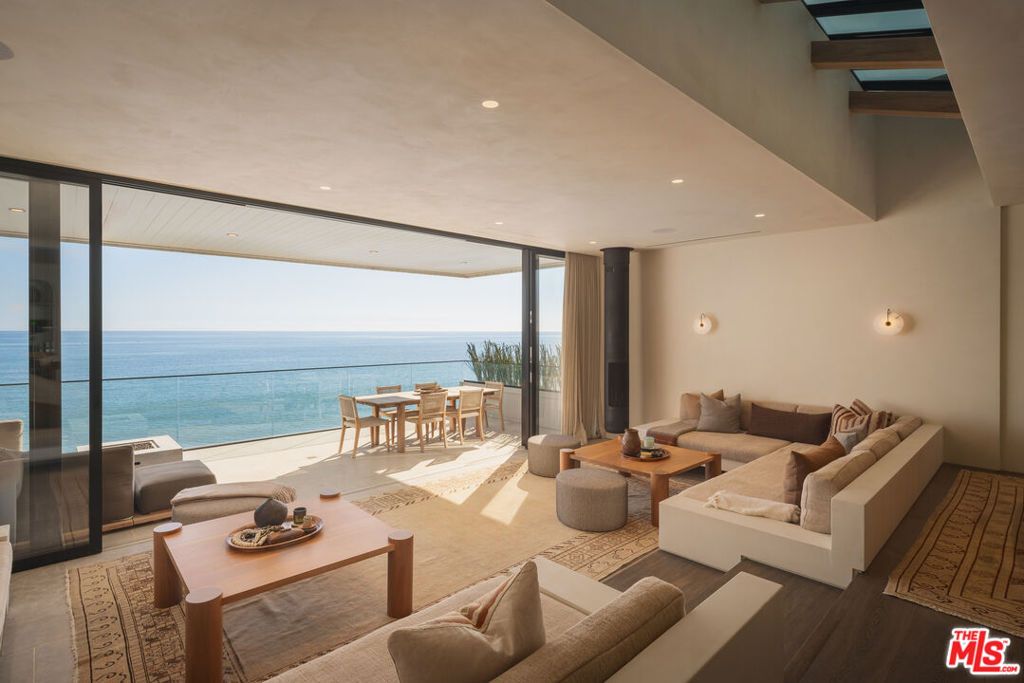 Image 4 of property listing at 22826 Pacific Coast Highway, Malibu, CA 90265