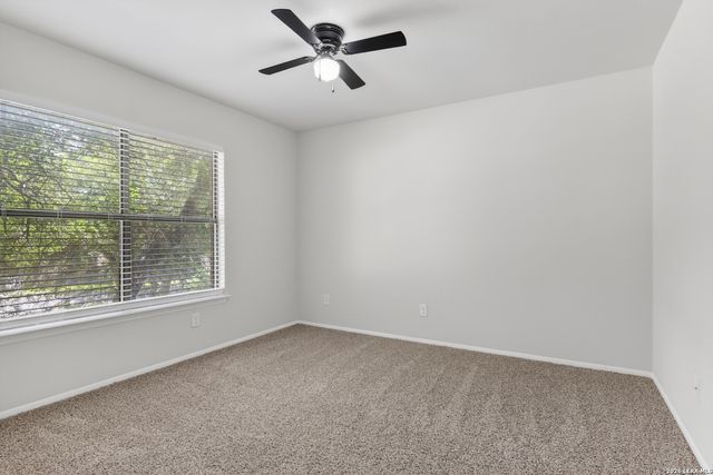1009 Emmet, Schertz, TX 78154