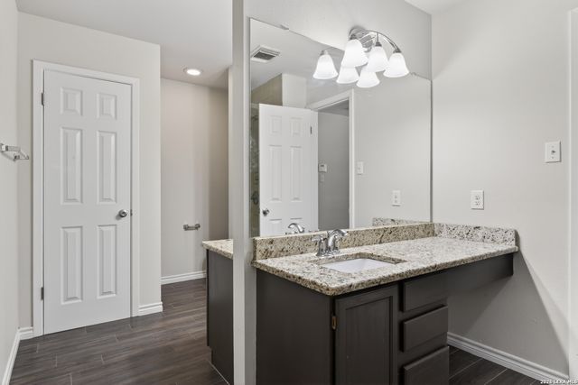 1009 Emmet, Schertz, TX 78154