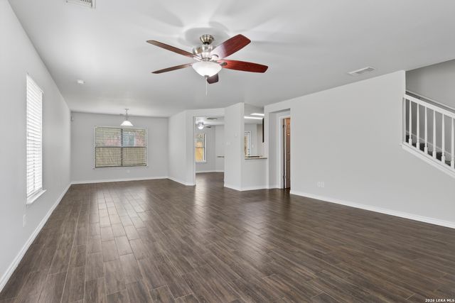 1009 Emmet, Schertz, TX 78154