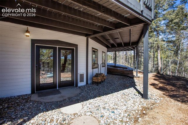403 Pioneer Creek Drive, Florissant, CO 80816