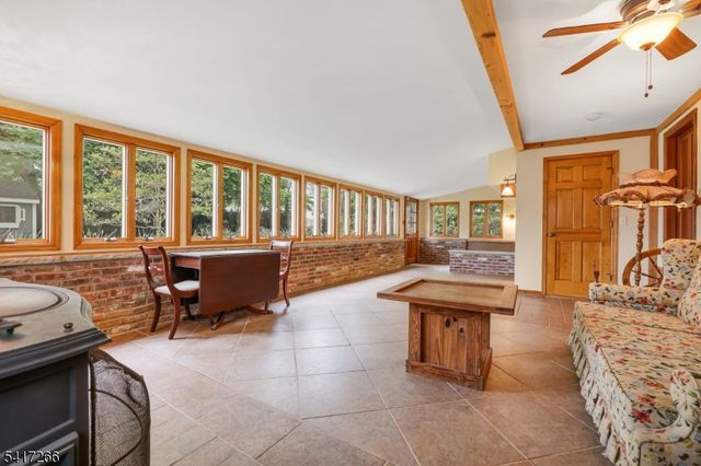 15 Stephen Ave, Lincoln Park Boro, NJ 07035