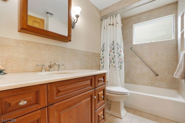 15 Stephen Ave, Lincoln Park Boro, NJ 07035