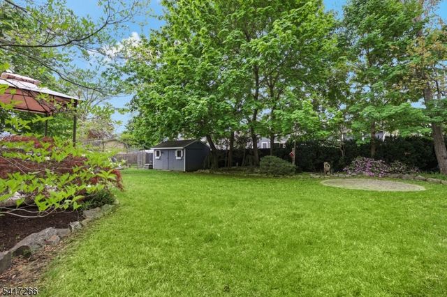 15 Stephen Ave, Lincoln Park Boro, NJ 07035