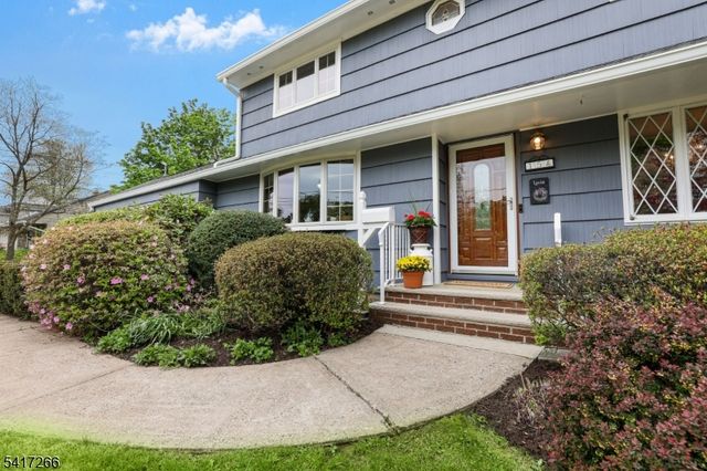 15 Stephen Ave, Lincoln Park Boro, NJ 07035