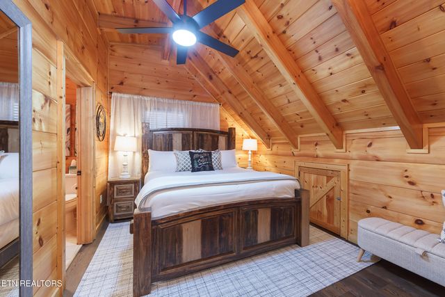 2673 Cedar Falls Way, Sevierville, TN 37862