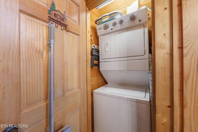 2673 Cedar Falls Way, Sevierville, TN 37862