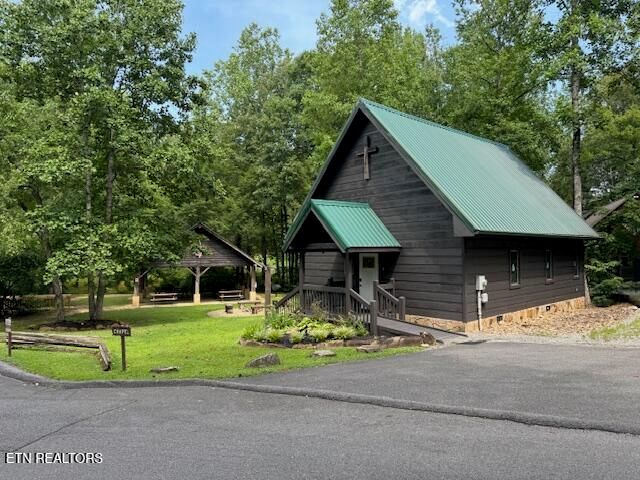 2673 Cedar Falls Way, Sevierville, TN 37862