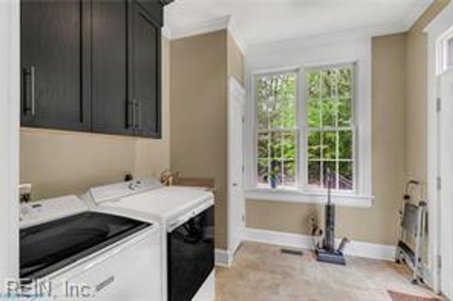 7563 South Shore DR, Gloucester, VA 23061