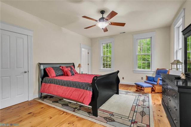 7563 South Shore DR, Gloucester, VA 23061