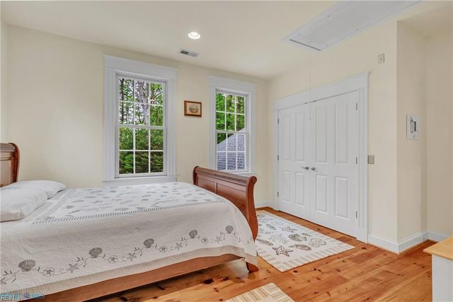 7563 South Shore DR, Gloucester, VA 23061