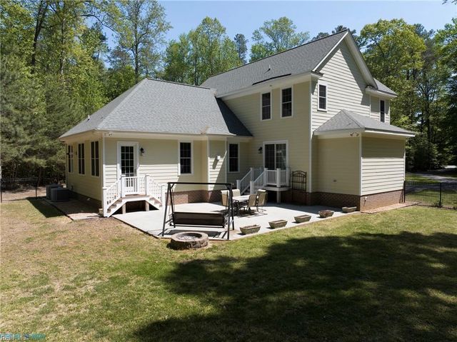 7563 South Shore DR, Gloucester, VA 23061