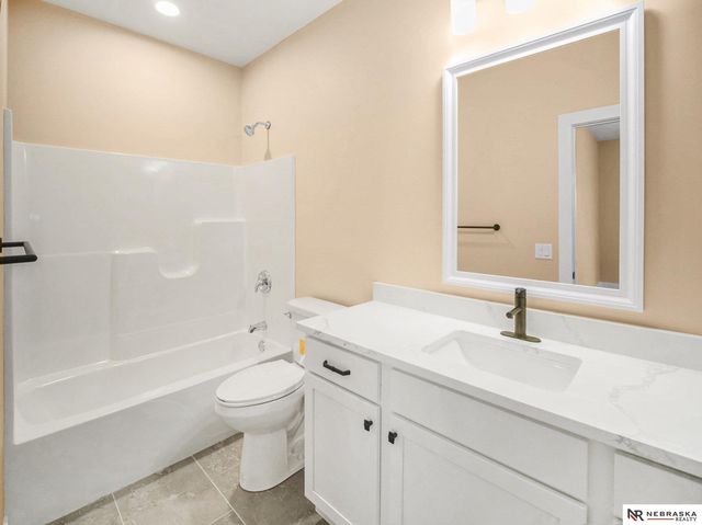 5800 SW Catalina Street, Lincoln, NE 68523