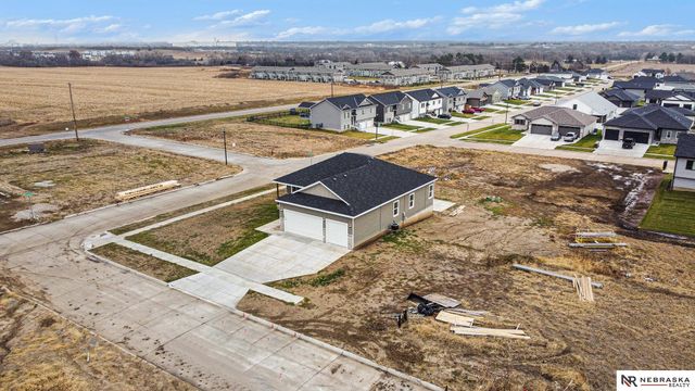 5800 SW Catalina Street, Lincoln, NE 68523