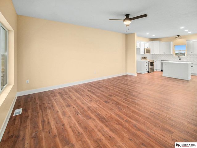 5800 SW Catalina Street, Lincoln, NE 68523