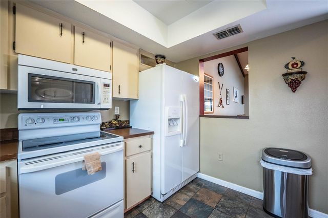 5225 IMPERIAL LAKES BOULEVARD 22, Mulberry, FL 33860