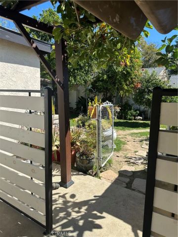 14325 Martha Street, Van Nuys, CA 91401