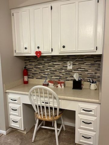 1350 Kimberly Ridge Road 310, Bettendorf, IA 52722