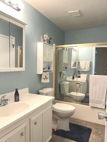 1350 Kimberly Ridge Road 310, Bettendorf, IA 52722