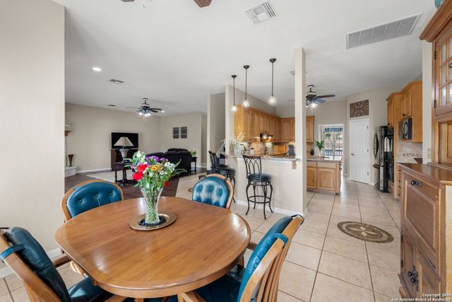 765 E Loop 1604, St Hedwig, TX 78152