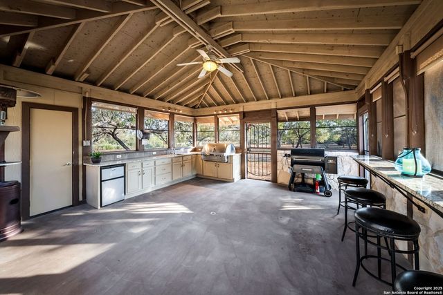 765 E Loop 1604, St Hedwig, TX 78152