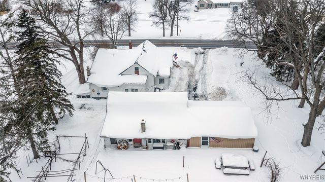 1009 Two Rod Road S, Marilla, NY 14102