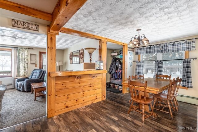 1009 Two Rod Road S, Marilla, NY 14102