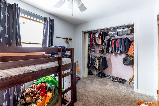 1009 Two Rod Road S, Marilla, NY 14102