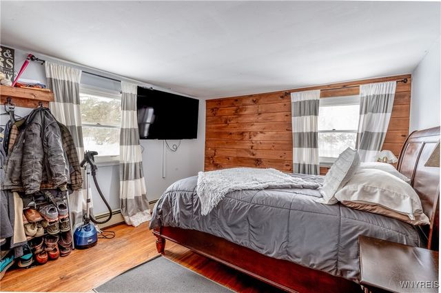 1009 Two Rod Road S, Marilla, NY 14102