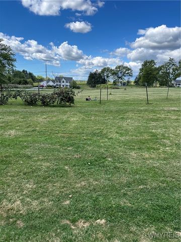 1009 Two Rod Road S, Marilla, NY 14102
