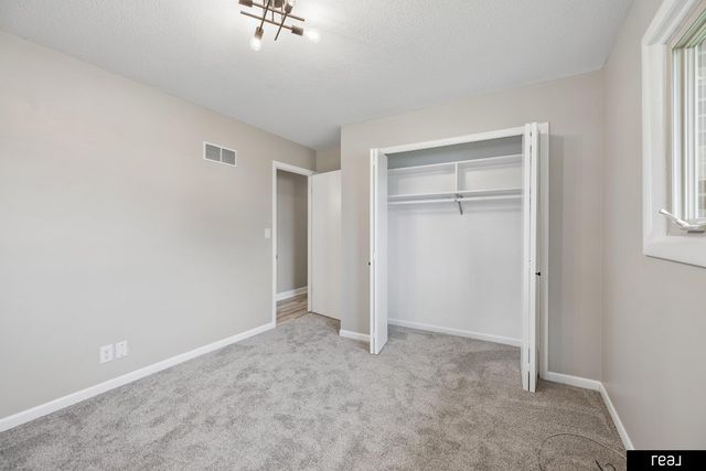 2041 N 77th Street, Lincoln, NE 68505