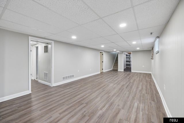 2041 N 77th Street, Lincoln, NE 68505