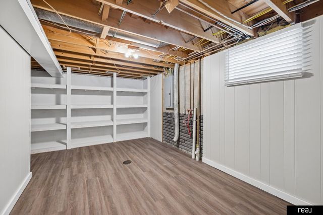 2041 N 77th Street, Lincoln, NE 68505