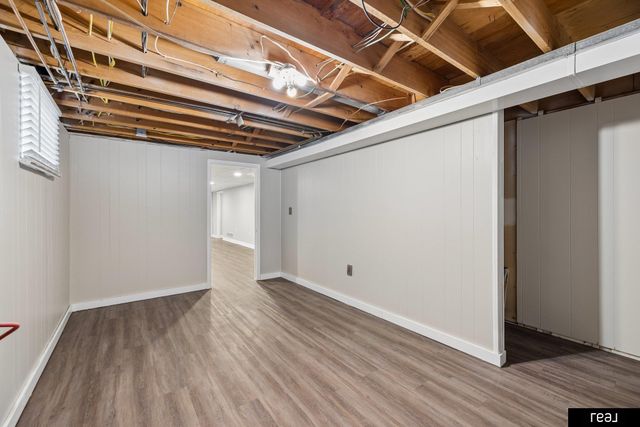 2041 N 77th Street, Lincoln, NE 68505
