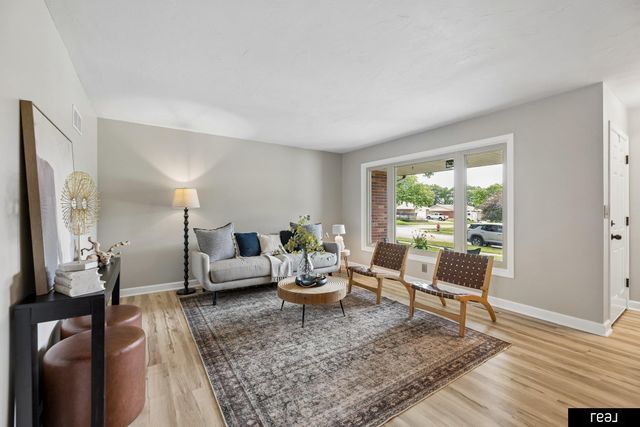 2041 N 77th Street, Lincoln, NE 68505