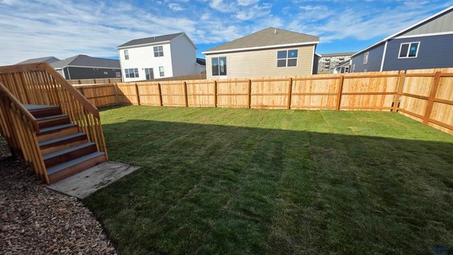 448 YELNER DR, Box Elder, SD 57719