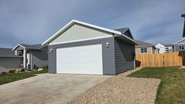 448 YELNER DR, Box Elder, SD 57719