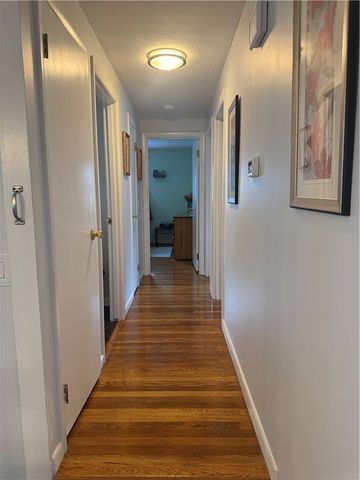 124 Zinnia Drive, Cranston, RI 02920