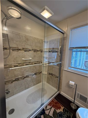 124 Zinnia Drive, Cranston, RI 02920