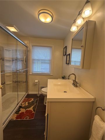 124 Zinnia Drive, Cranston, RI 02920