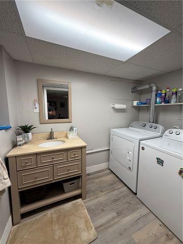 124 Zinnia Drive, Cranston, RI 02920