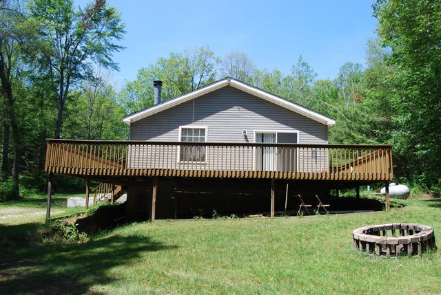 N11490 Nelson ROAD, Wausaukee, WI 54177