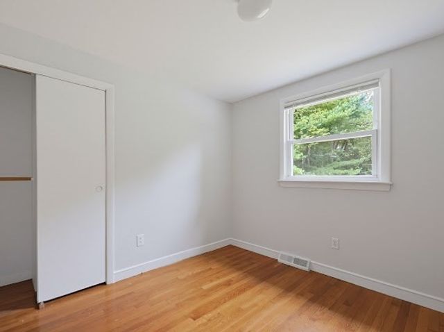 22 Poskus St, Stoughton, MA 02072