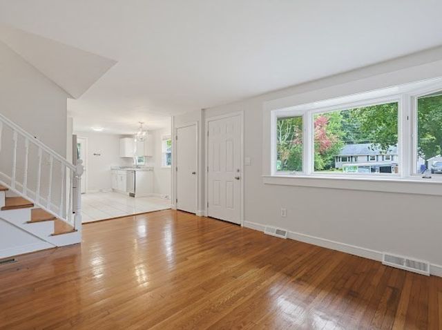 22 Poskus St, Stoughton, MA 02072
