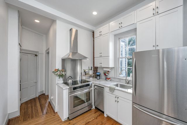 20 Limehouse Street C, Charleston, SC 29401