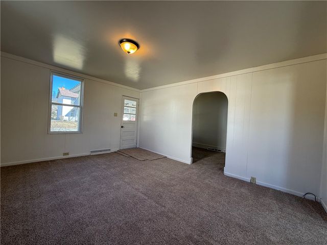 208 E Slippery Rock St, Chicora Boro, PA 16025