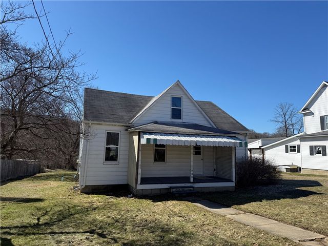 208 E Slippery Rock St, Chicora Boro, PA 16025