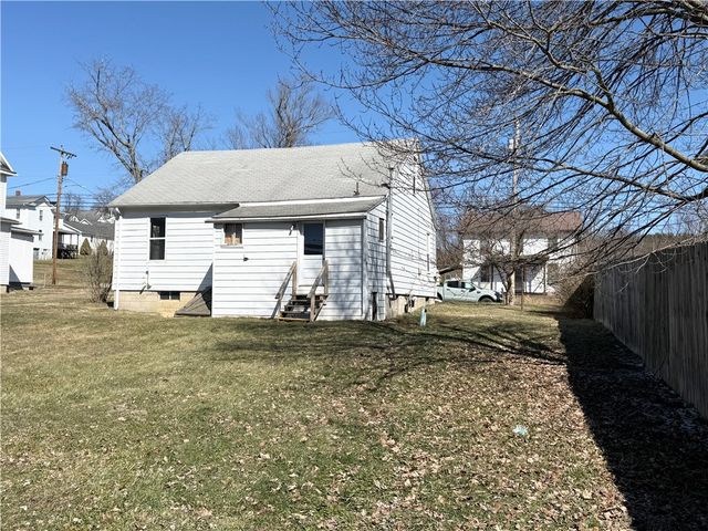 208 E Slippery Rock St, Chicora Boro, PA 16025