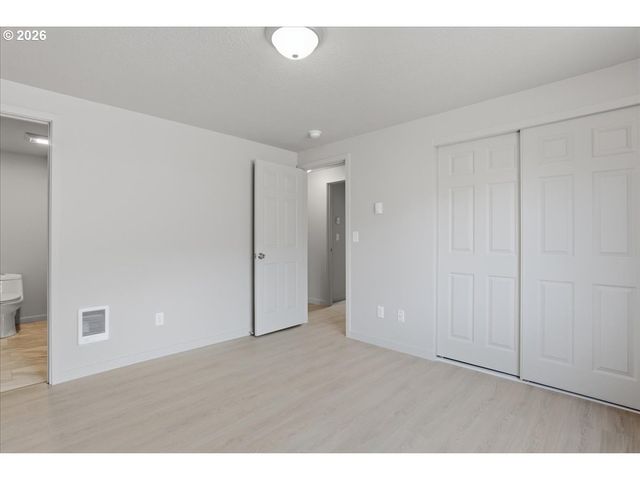 8272 Ne SNOWBERRY Loop, Vancouver, WA 98664